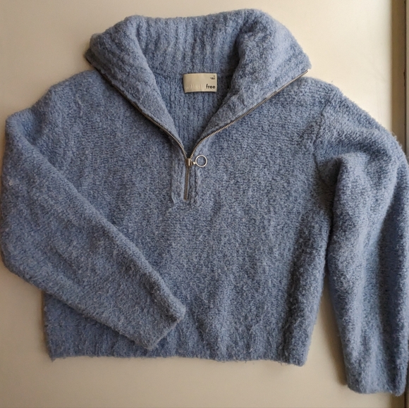 Wilfred Free cropped sweater cozy!! - Picture 2 of 6